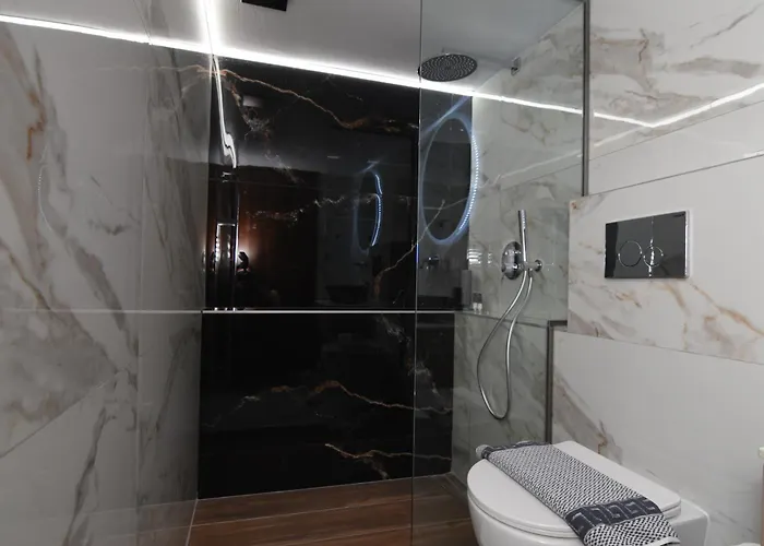 Thea Dora 10b Luxe *