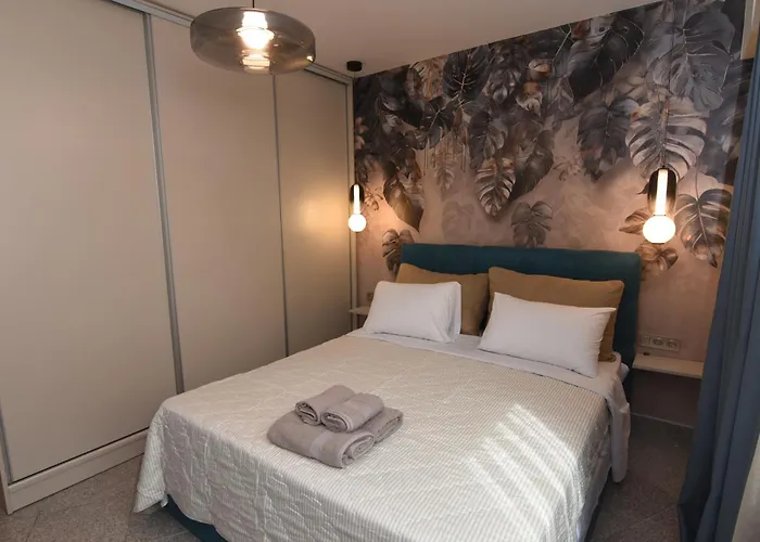 Thea Dora 10b Luxe *